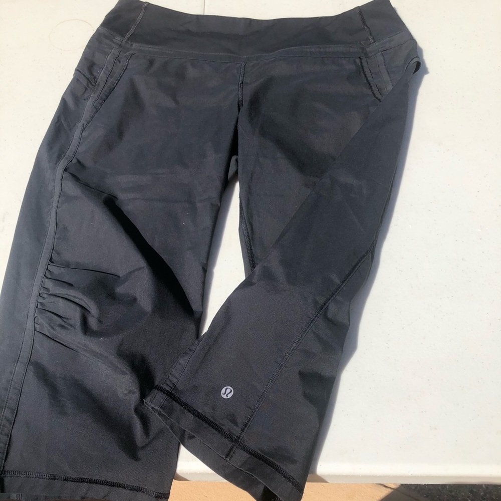 Black lulu shorts